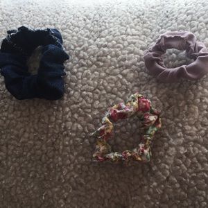 Scrunchies pack! Un-used